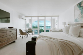 Lux Beachfront Studio Isla Verde
